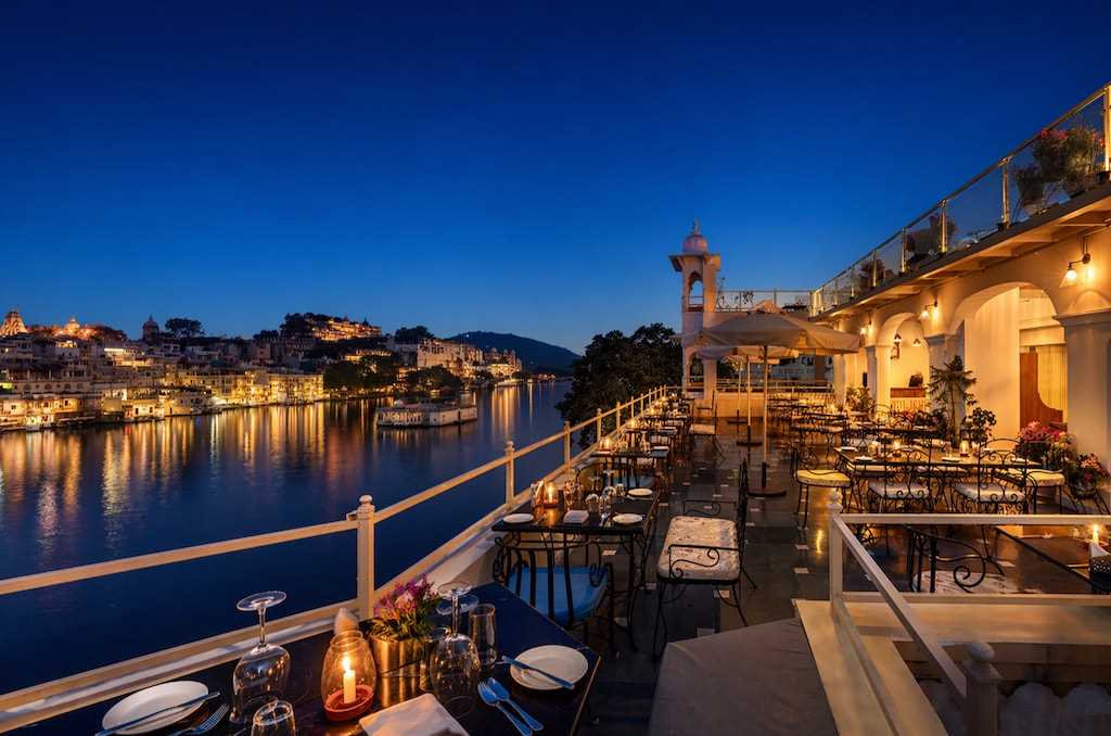 Hotel Sarovar on Pichola